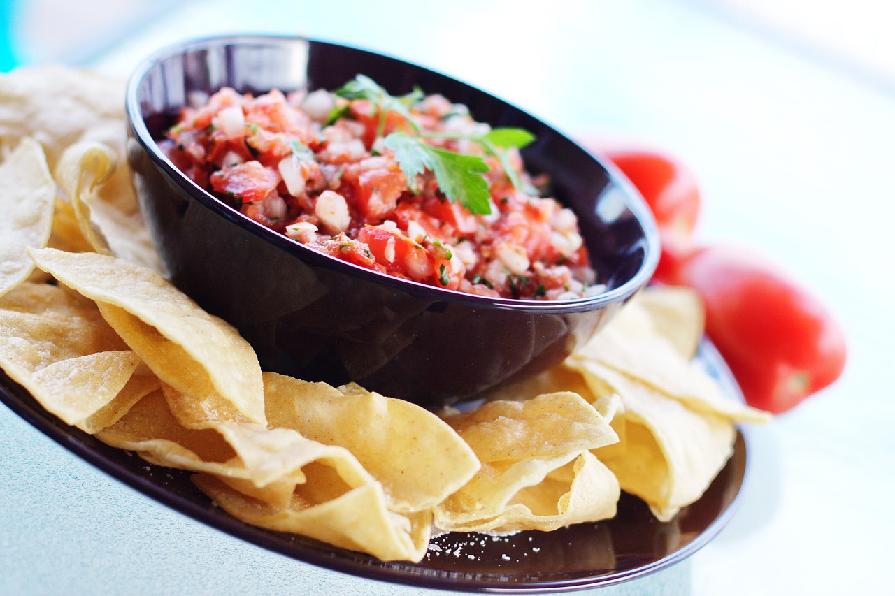 Bild Salsa Mexicana und Tortillas